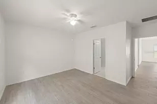 588 Meadow Bend Dr, Davenport, FL 33837 - Photo 8
