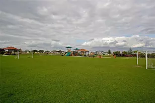 736 Brooklet Dr, Davenport, FL 33837 - Photo 34