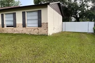 2305 NE 38th St, Ocala, FL 34479 - Photo 2