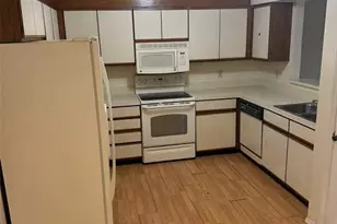 318 Plumwood Cir, Kissimmee, FL 34743 - Photo 6