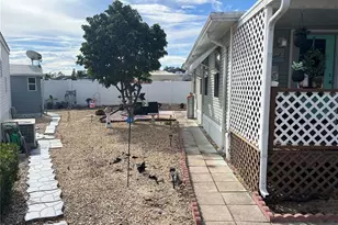 443 Pansy St, Davenport, FL 33837 - Photo 8