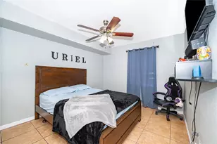 944 Halstead St, Deltona, FL 32725 - Photo 24