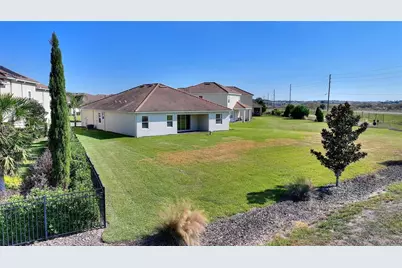 1142 Trappers Trail Loop, Davenport, FL 33896 - Photo 32