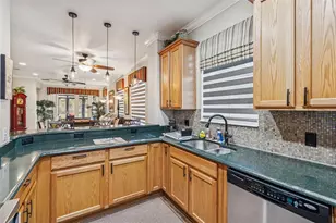 2825 Palm Tree Dr, Kissimmee, FL 34759 - Photo 14