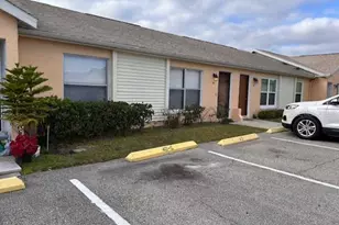 40 E Country Cove Way, Kissimmee, FL 34743 - Photo 2