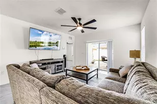 2317 Tay Wes Dr, Saint Cloud, FL 34771 - Photo 8