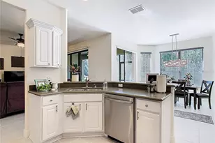 209 Los Gatos Pl, Poinciana, FL 34759 - Photo 10