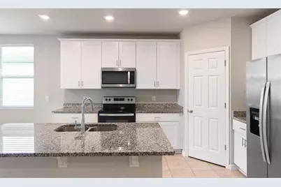 280 Towns Circle, Haines City, FL 33844 - Photo 14