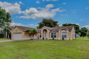 4215 Red Bird Ave, Saint Cloud, FL 34772 - Photo 2