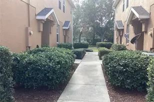 4019 Pemberly Pines Cir, Saint Cloud, FL 34769 - Photo 4