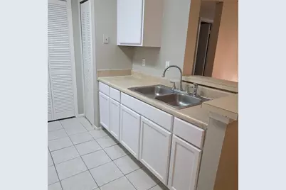 2030 Cascades Boulevard #102, Kissimmee, FL 34741 - Photo 2