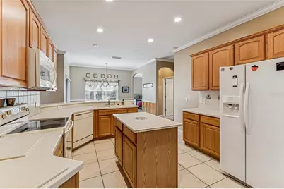 308 Beacon Avenue, Kissimmee, FL 34759 - Photo 8