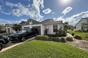 34 Lakepointe Cir, Kissimmee, FL 34743 - Photo 1