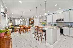 5196 Appenine Loop E, Saint Cloud, FL 34771 - Photo 4