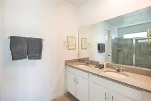 8900 Caroline Bay Ct, Kissimmee, FL 34747 - Photo 14