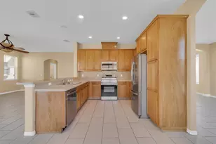 2827 Sand Arbor Cir, Orlando, FL 32824 - Photo 14