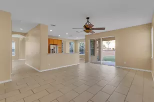 2827 Sand Arbor Cir, Orlando, FL 32824 - Photo 10