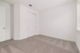 995 Fiesta Key Cir, Lady Lake, FL 32159 - Photo 22