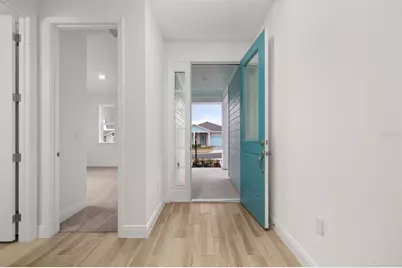 995 Fiesta Key Circle, Lady Lake, FL 32159 - Photo 2