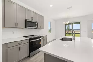 1014 Swamp Chestnut Loop, Lady Lake, FL 32159 - Photo 6