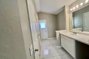 2342 Queenswood Cir, Kissimmee, FL 34743 - Photo 16