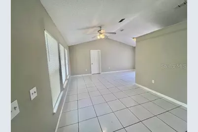 2342 Queenswood Circle, Kissimmee, FL 34743 - Photo 6