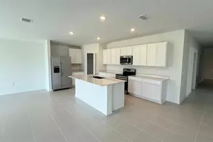 2934 Pennachio Dr, Lake Wales, FL 33853 - Photo 2