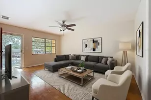 114 E Palm St, Davenport, FL 33837 - Photo 4