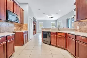 3617 Holden Dr, Saint Cloud, FL 34769 - Photo 10