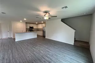 671 Bay Leaf Dr, Poinciana, FL 34759 - Photo 4