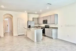 1232 Yellow Finch Dr, Davenport, FL 33837 - Photo 2