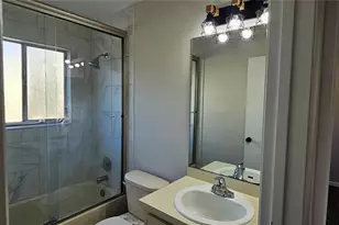 7848 Kensingham Ct, Orlando, FL 32835 - Photo 10