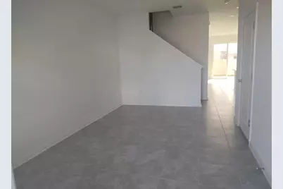 2572 Skyline Loop, Kissimmee, FL 34758 - Photo 4