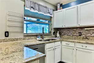 330 Chiquita Ct, Kissimmee, FL 34758 - Photo 10