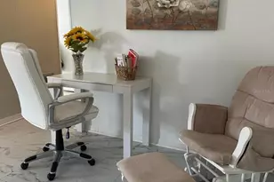 507 Lazy Lake Dr W, Lakeland, FL 33801 - Photo 4