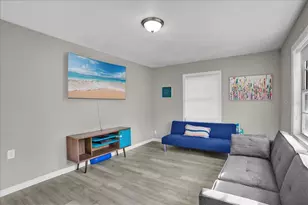 4017 Watson Rd, Tampa, FL 33610 - Photo 16