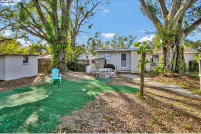 4017 Watson Road, Tampa, FL 33610 - Photo 10