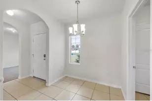 724 Lake Cummings Blvd, Lake Alfred, FL 33850 - Photo 8