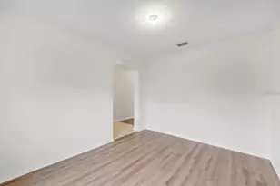 724 Lake Cummings Blvd, Lake Alfred, FL 33850 - Photo 10