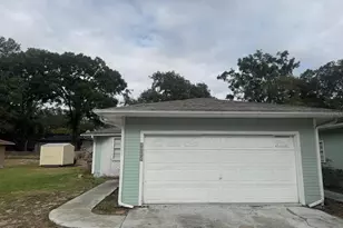 2423 South Ave, Leesburg, FL 34748 - Photo 1