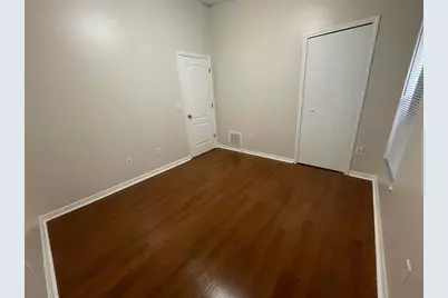 8044 Canterbury Lake Boulevard, Tampa, FL 33619 - Photo 14