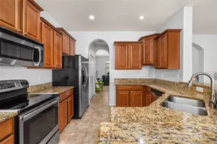6829 Sundrop St, Harmony, FL 34773 - Photo 2