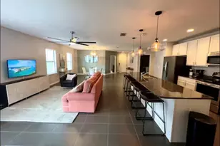 2946 Casabella Dr, Kissimmee, FL 34744 - Photo 2