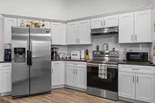 1409 Kissimmee Ct, Kissimmee, FL 34759 - Photo 8