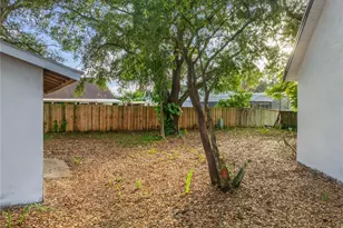 6830 Merganser Dr, Orlando, FL 32810 - Photo 40