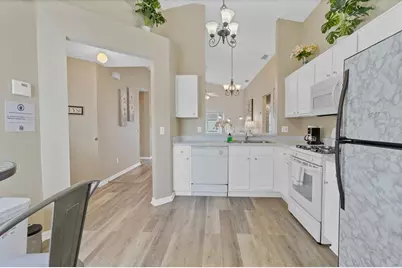 7830 Myrtle Oak Lane, Kissimmee, FL 34747 - Photo 10