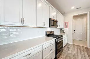 2754 Purple Mdw Ct, Minneola, FL 34715 - Photo 8