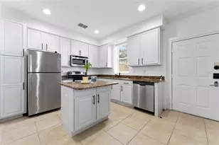 2616 Bella Vista Dr, Davenport, FL 33897 - Photo 6