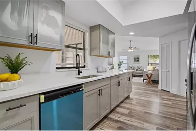 205 Red Maple Dr, Kissimmee, FL 34743 - Photo 6