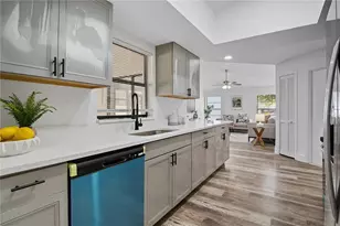 205 Red Maple Dr, Kissimmee, FL 34743 - Photo 6